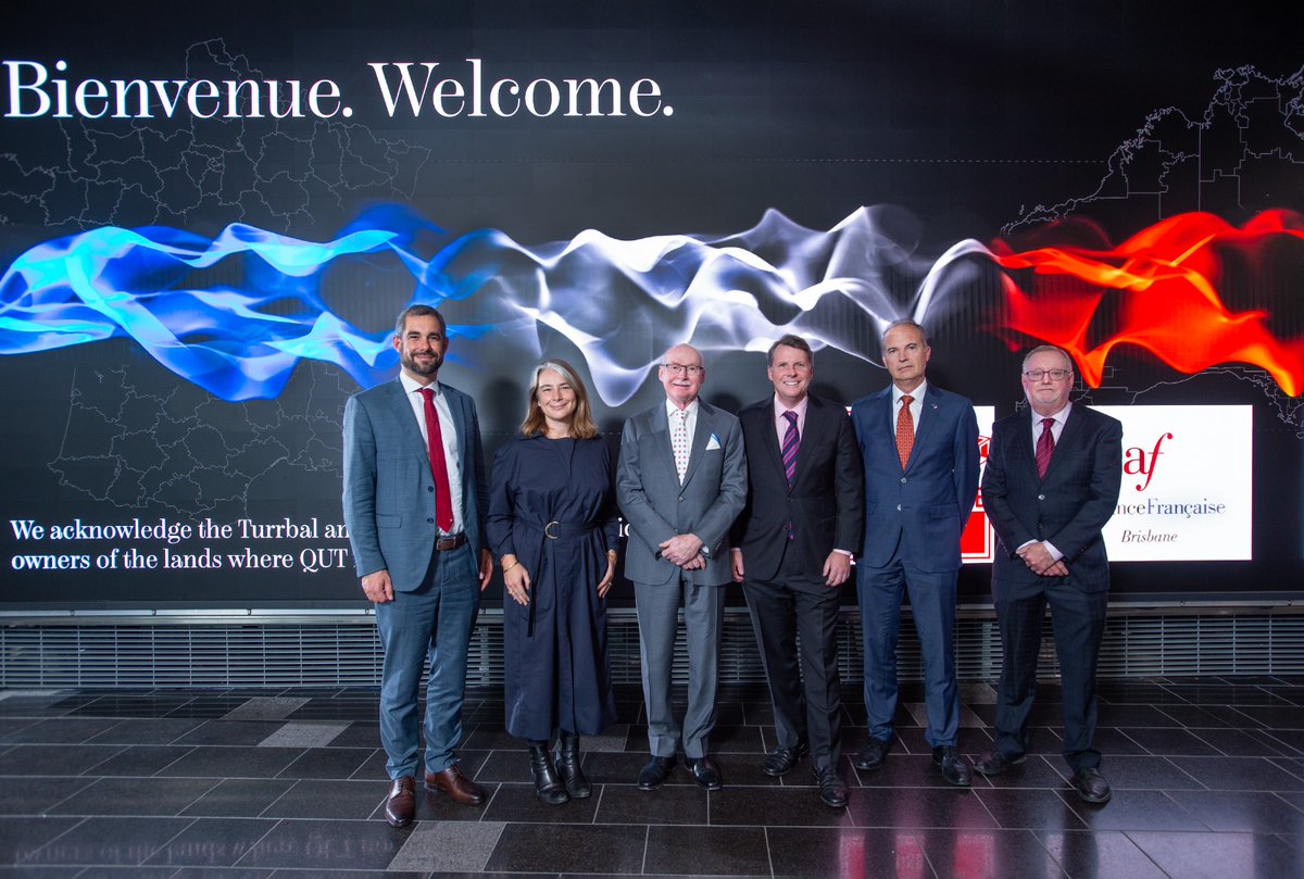 FranceAustralia's tweet photo. #Culture | Australia's first Micro-Folie is in #Brisbane! 🖼️✨

This new FREE digital museum located on QUT’s Gardens Point campus showcases artworks from the collections of 12 🇫🇷 and international cultural institutions.

More info🔗https://t.co/0Thnl040zs https://t.co/9R0cmuZZRO