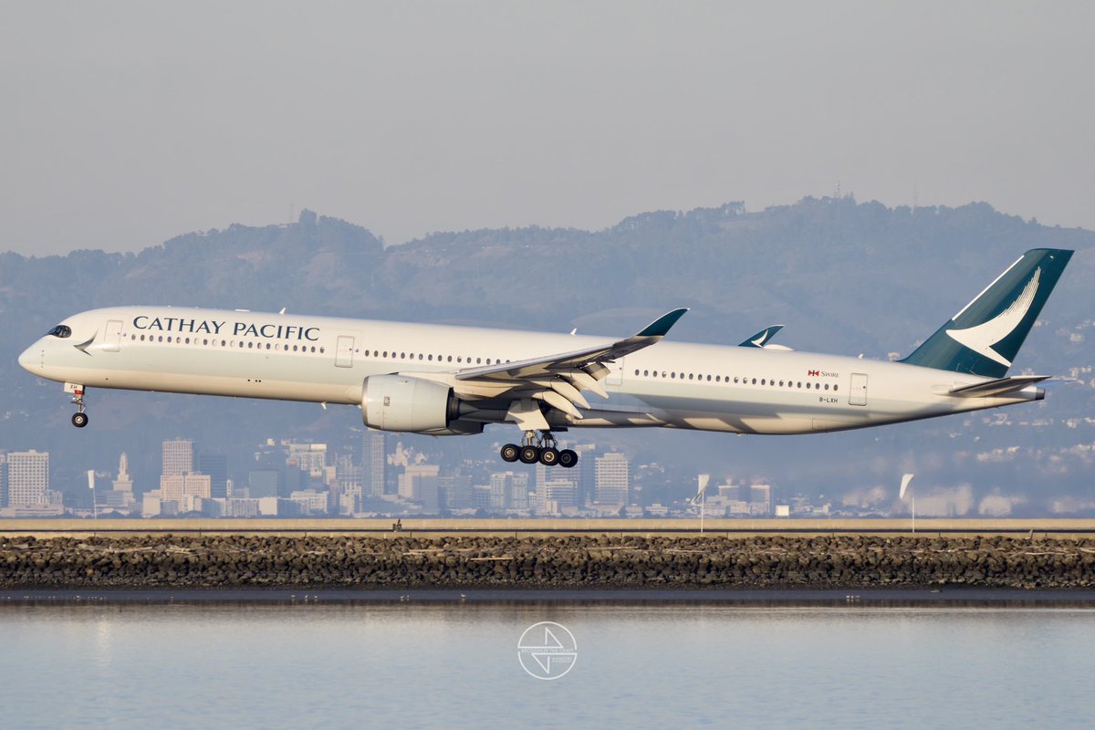 Like a touchdown at the Golden Hour, life's fleeting moments shine brightest when we seize them with grace and purpose! @flySFO @cathaypacificUS @cathaypacific