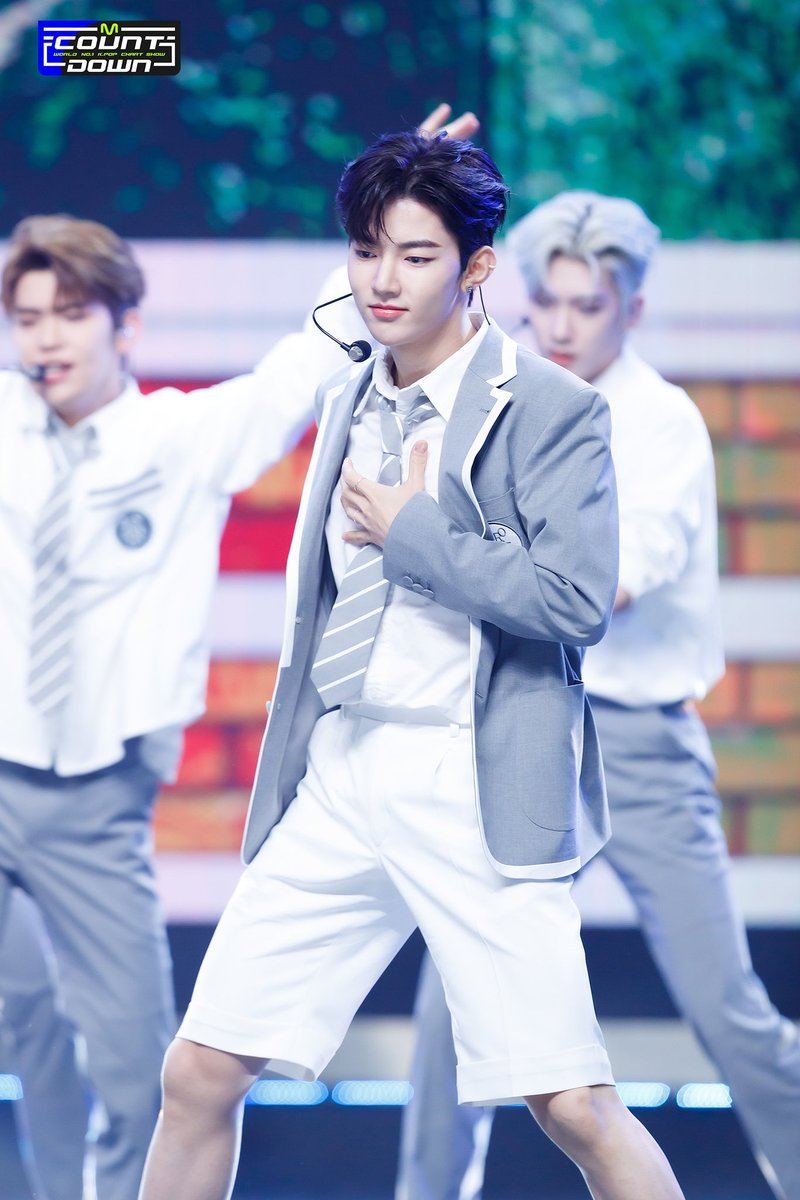 [📸] 230801 — ‘In Bloom’ MCountdown Stage Photos (1/2)

🔗 naver.me/xjJMUqpT

#ZEROBASEONE #ZB1 #제로베이스원 #ZHANGHAO #장하오 #章昊 #ジャンハオ