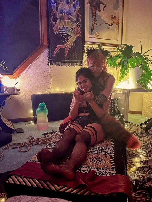 Watch Pixie 🧚🏼‍♀️🌹's leaked NSFW photo on TwXstars