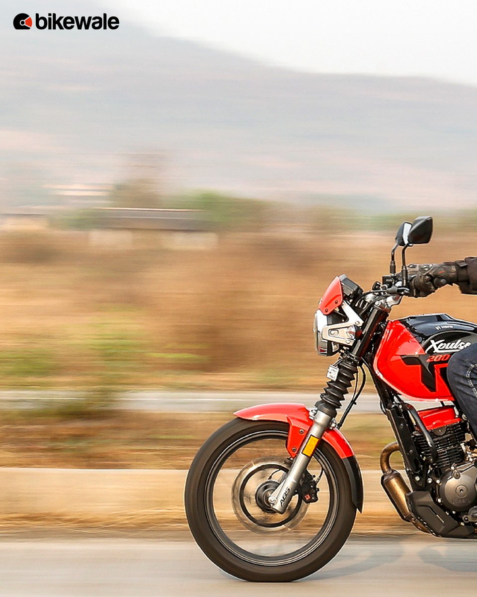 BikeWale's tweet photo. #HeroXpulse200T4V offers a comfortable riding position and churns out decent fuel efficiency. #Xpulse200T is the road-biased version of the #adventurefriendly #Xpulse200. Let’s have a look at amazing images of the #HeroXpulse200T4V
View more: https://t.co/ePWkCVqops
#BWPhotos https://t.co/75RkJIBbSb
