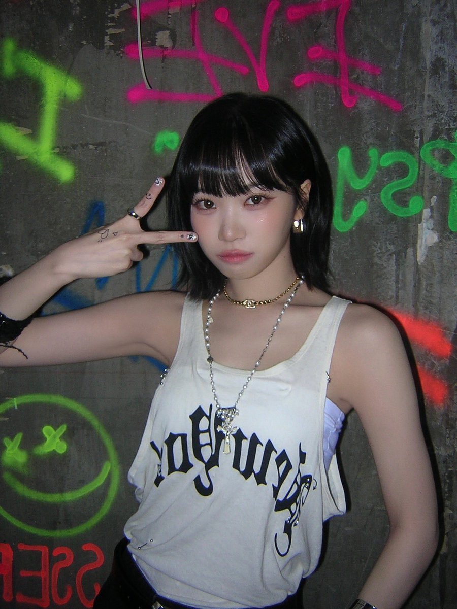 IM_LESSERAFIM's tweet image. 우리 채채짱🐶
멋있고 뭐든 잘하는 든든한 리더!!
근데 나한테는 언제나 귀여운 동생이야아 ☺️ 🫶 
우리 오래 오래 함께 하자!!
생일 축하해 🥳 

#우리의_여름에_채원이가_피어나
#FirstLoveChaewonDay
#LE_SSERAFIM #SAKURA