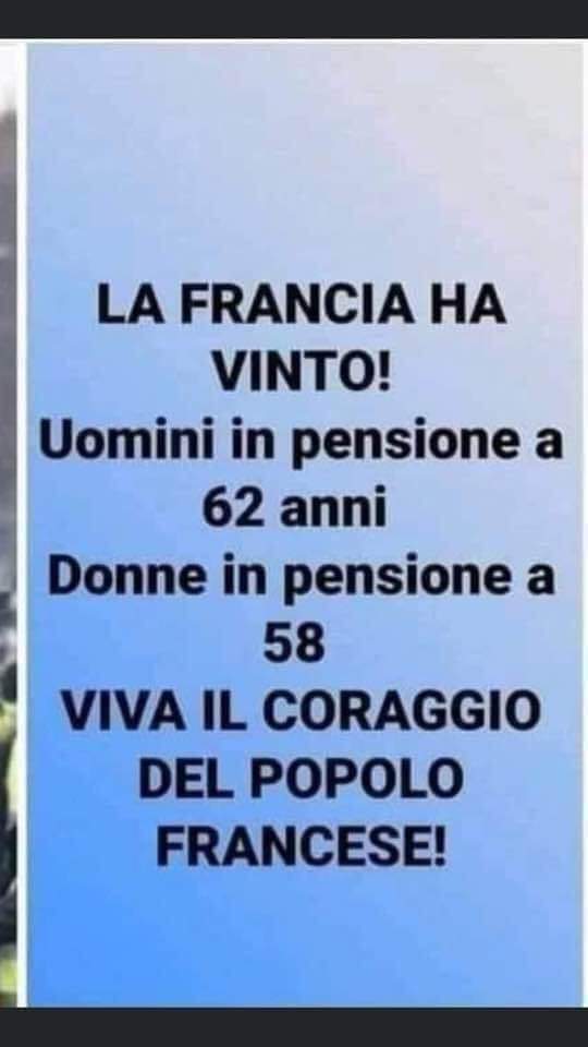 MartyV02's tweet photo. L'Italia :prima pensano ai loro interessi poi forse quelli del popolo...!!! 🤬 https://t.co/ok3ox9qHab