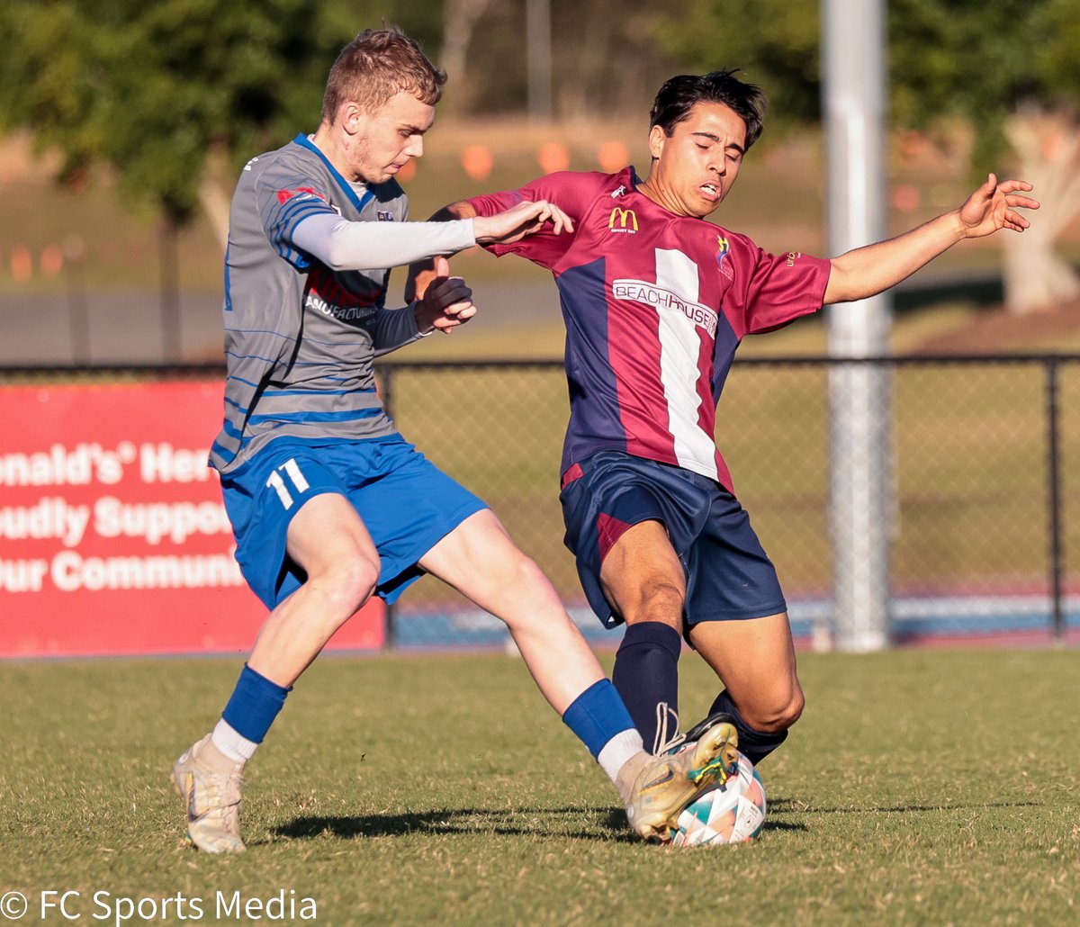 The Fraser Flames hosted Sunbury on Sunday afternoon in the latest FQPL 3 men's competition round.
The visitors ran out winners in a tight match, 3-2.

Check out the gallery here: gallery.fcsportsmedia.com.au/gallery/220380…
@fqwidebay
@sunburybluesfc