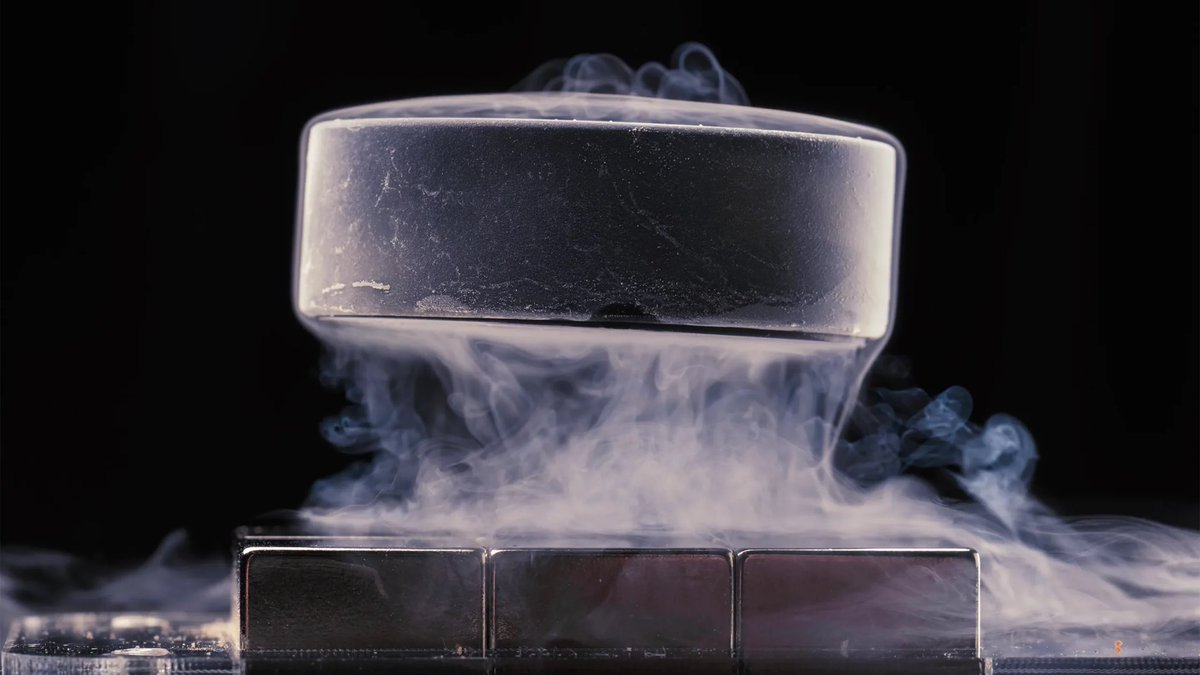 pronounced_kyle's tweet photo. We were promised flying cars, and all we got was levitating rocks. https://t.co/Lk2ZiQfITg