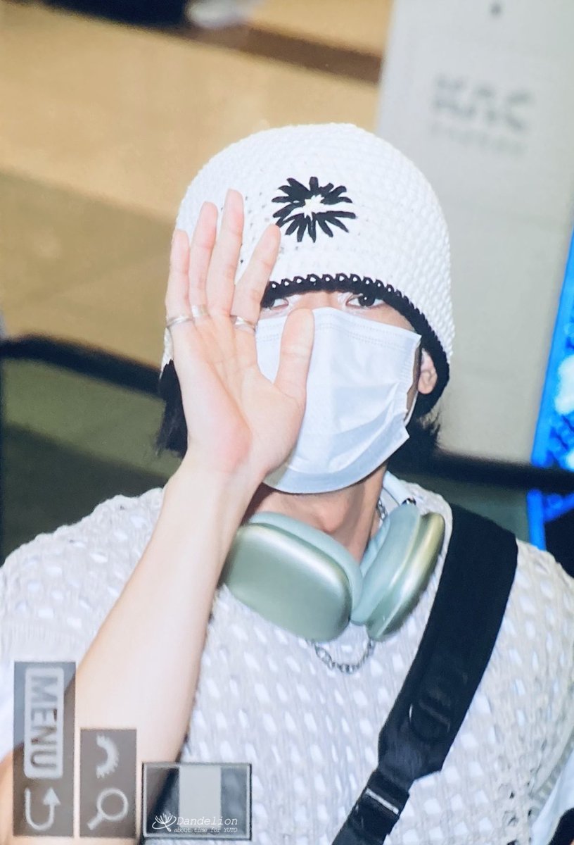 dandelion_yuto's tweet photo. 230801 ICN출국 유토

👀👋

#펜타곤 #PENTAGON #유토 #YUTO 
#ユウト #安達祐人 https://t.co/X1iwzr2BUM