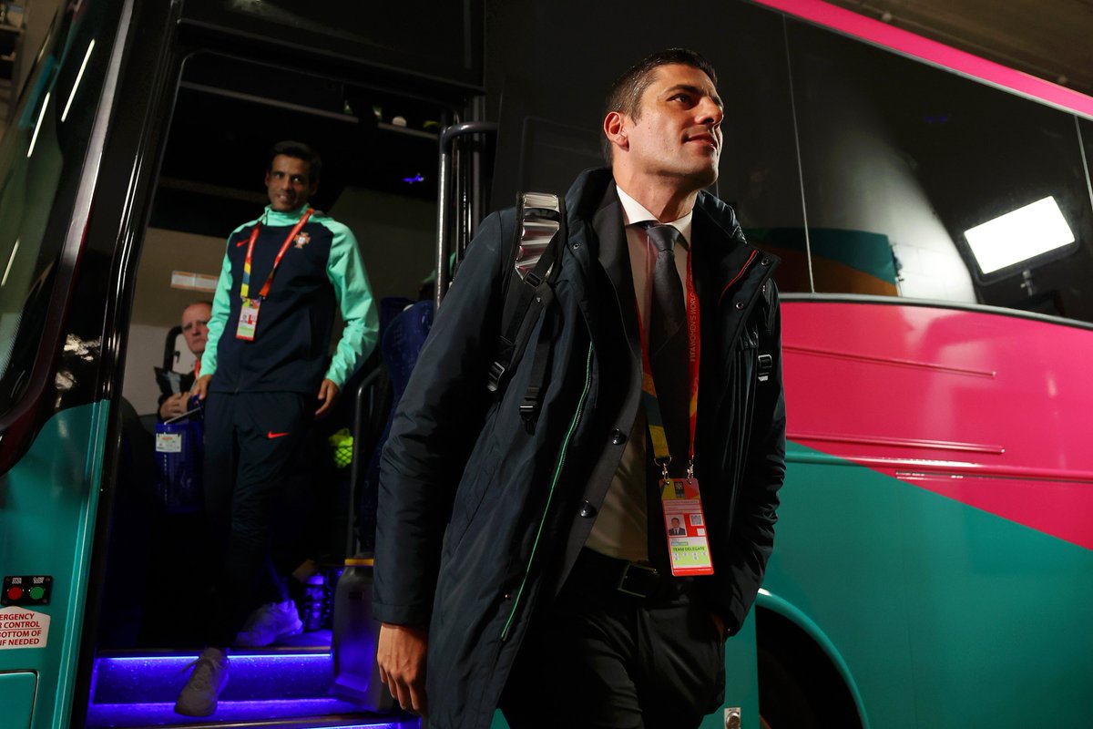 selecaoportugal's tweet photo. Chegámos 👀

#PORUSA #FIFAWWC #Navegadoras https://t.co/1kcG7bu08z