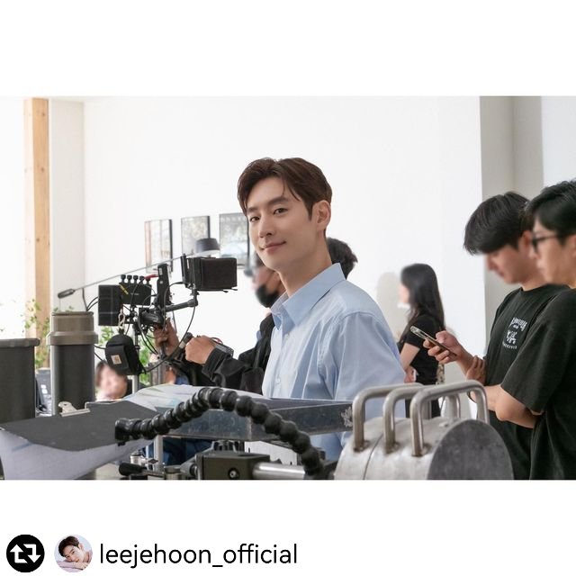 PHHoonist's tweet photo. @leejehoon_official
Instagram Update 📸
07312023
⠀
Everyone
The weather is so hot, right?🥹
Drink water often and don't go out too much
Please stay healthy and don't get sick!!

#Kellogg @kelloggs_Korea
#LeeJeHoon #이제훈 #Hoonstagram https://t.co/xfKjjxe02G