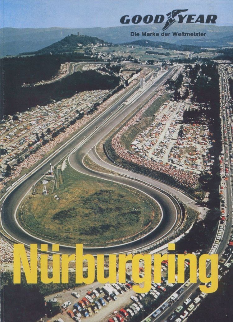 Flat Out! (@flatout90s) on Twitter photo 