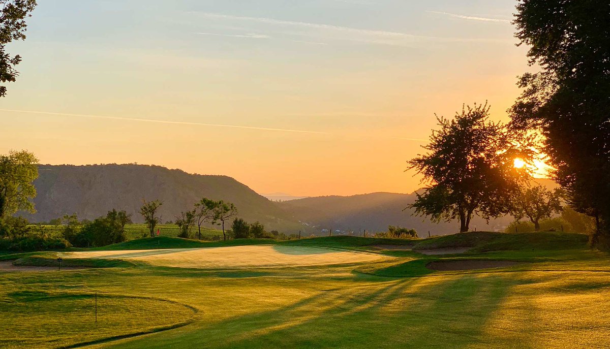 golfers_reviews's tweet photo. Golf review - 🇩🇪 Nahetal Golf Club
Tags: #golf #golfing #golfcourse #golftip #golfgems #liveUnderPar #instagolfing #golffun #nahetalGolfClub #golfGermany #golfEurope
Played it? Rate it! https://t.co/ell2RrlInQ https://t.co/IrQKCQq5Dn