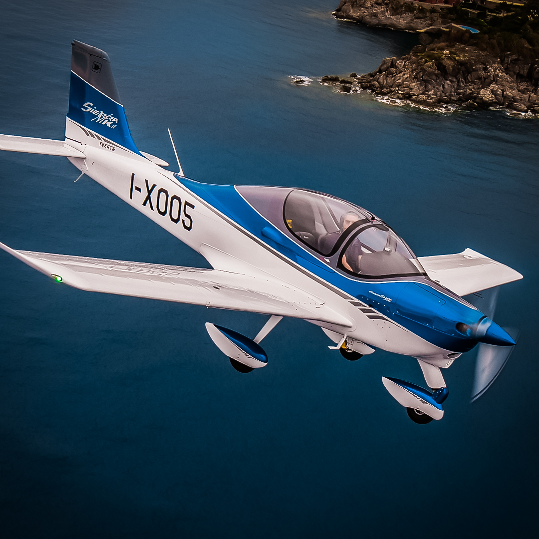 tecnam's tweet photo. P2002 Sierra Mk II - you won`t only benefit from its efficiency, but also distinguish by its unique silhouette.
Discover more:
https://t.co/dIMDogYdAG
#Tecnam #Tecnam75 #TecnamAircraft #P2002 #P2002SierraMkII https://t.co/lEZTw8n6ZT