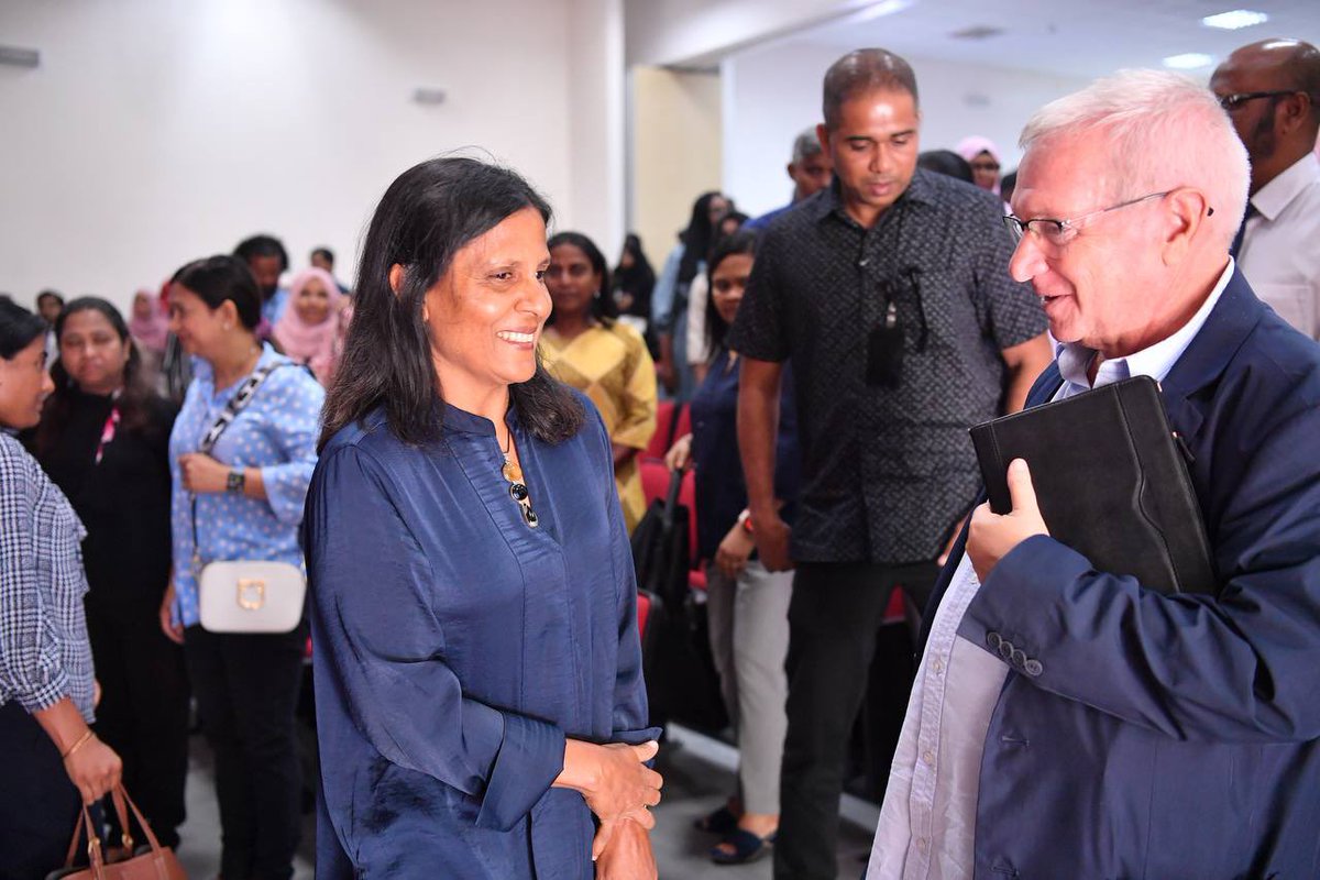 presidencymv's tweet photo. https://t.co/14HWOjW10i