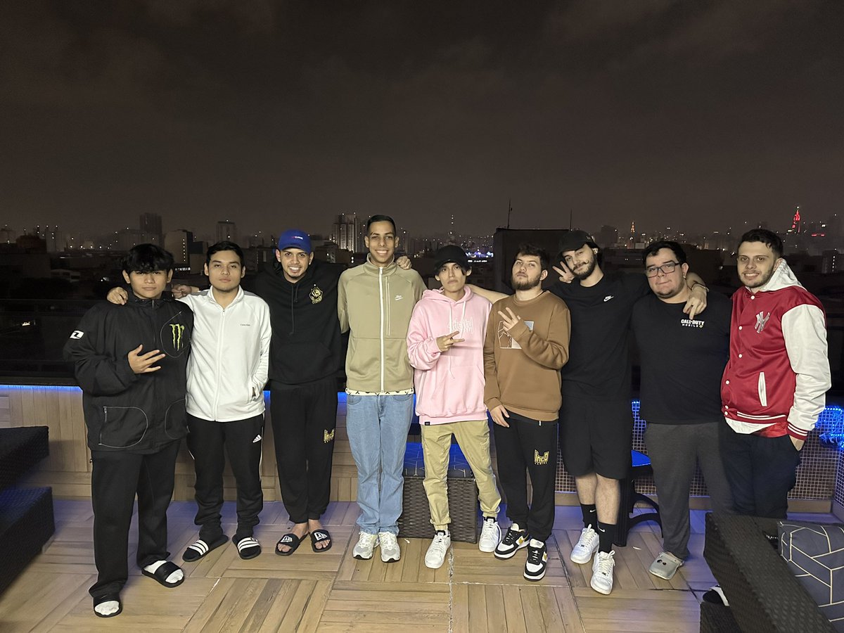 Lucaszin tweet media