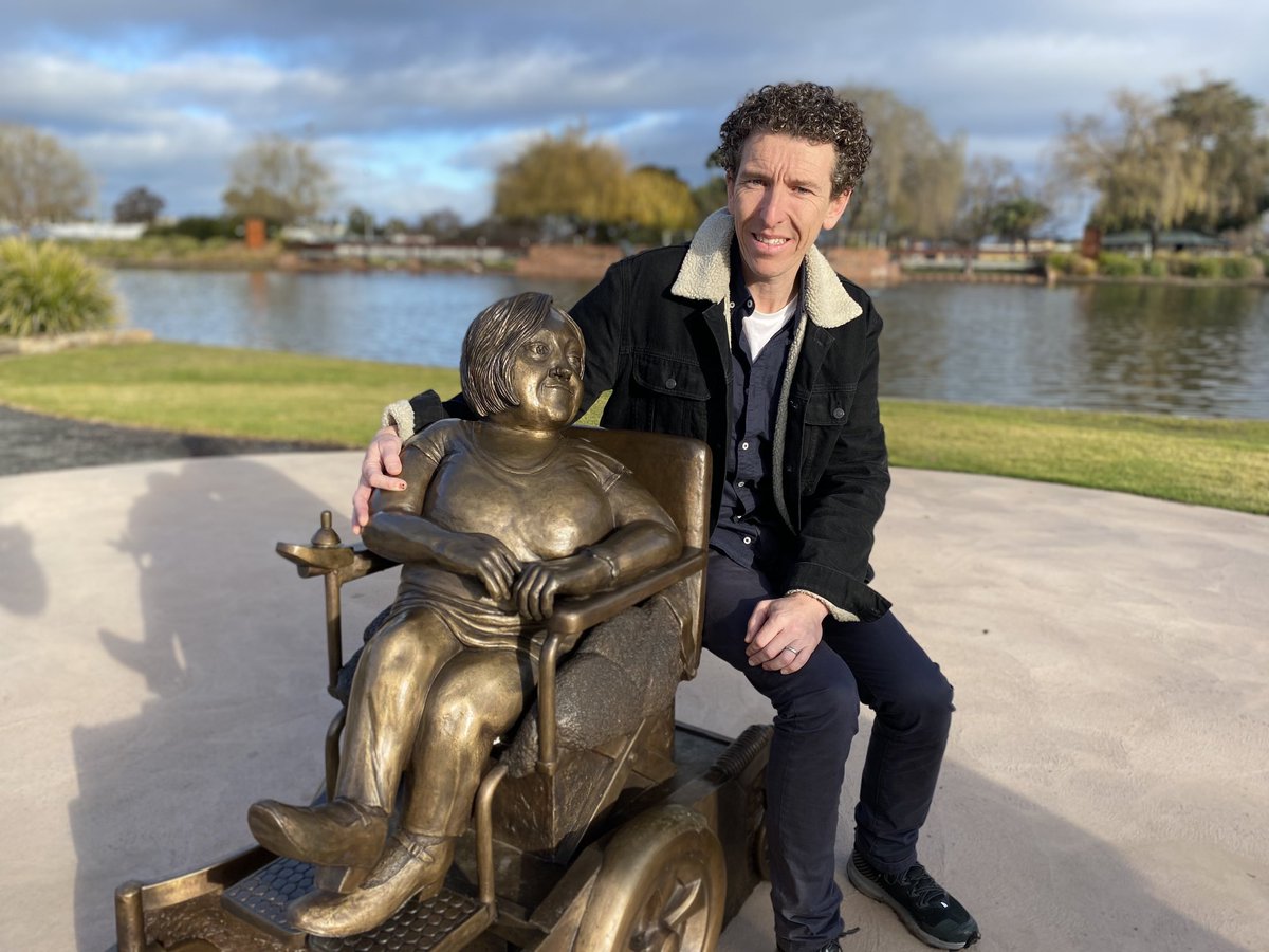 It’s been almost a decade since my mate Stella died. I didn’t expect to be so moved when I got to visit her statue in Stawell but it’s just wonderful. If you didn’t know Stella you really missed out! Fierce, funny, glorious. You can learn more about her at stellayoung.com.au