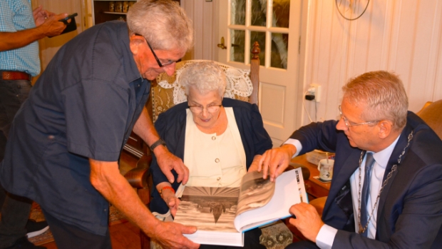 KijkopSteenbergen.nl tweet media