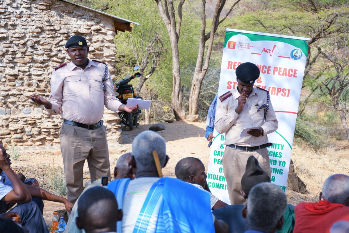 Isiolo_CEED's tweet photo. Through the support of @denmarkinkenya through @tendasasa, we convened various engagements of Elders to ease the tensions between communities at the border of Burat &amp; Oldonyiro Wards in Isiolo and Laikipia County. https://t.co/wrVmzW1xVw