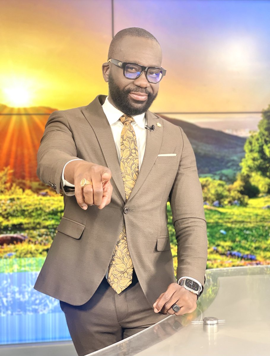 BenjaminAkakpo3's tweet photo. What’s your mental palate craving this morning? We’ve got you #CompletelyCovered on the #AMShow!

Join us and let’s discuss the #MidYearBudgetReview, among other crucial matters - #ForGodAndCountry!🇬🇭🙌🏾

#JoyNews https://t.co/u1vURAYHi3