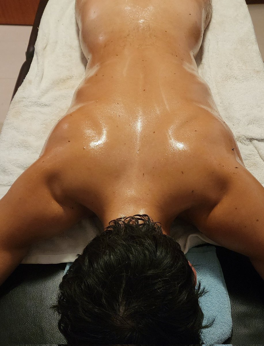 musclemgt's tweet photo. Retweet if your in need of a massage https://t.co/Toi2GbhBy3