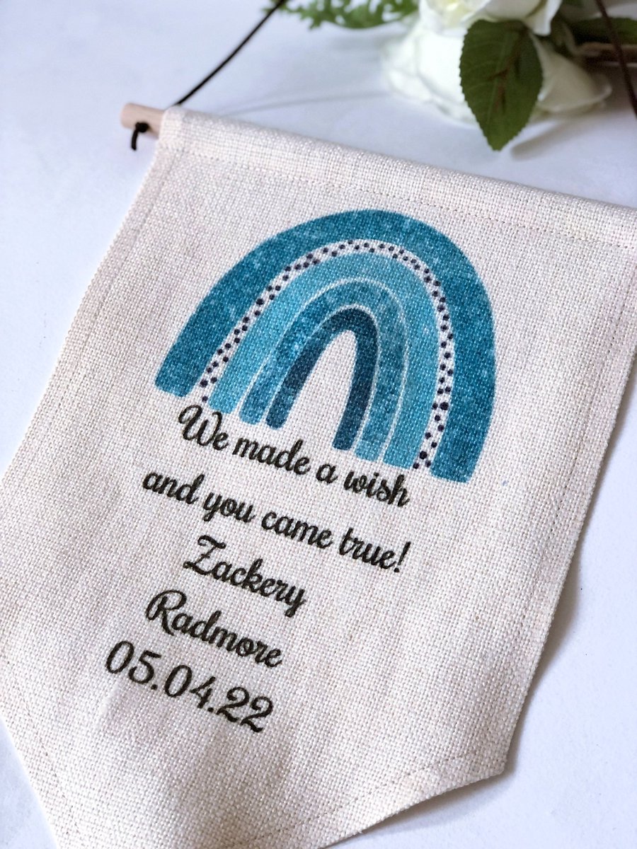 Our custom linen Birth announcements banner flag sign 

Bagsoffavours.Etsy.com

#earlybiz #eshopsuk #MHHSBD #shopindie #homedecor #SmallBusiness #etsy #birthday #giftideas #newbabygift