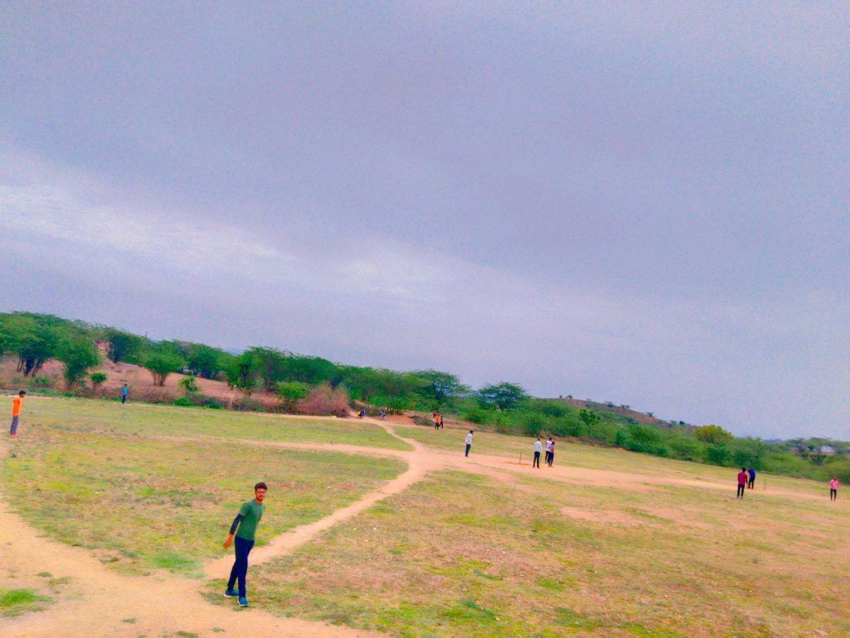Nitesh_karmadi's tweet photo. This playground built with the cooperation of the villagers during the Corona period is located in Dhani Karmadi Tan Papurna Tehsil Khetri District Jhunjhunu Honorable CM@ashokgehlot51 is requested to convert this sports ground into sports stadium।
#stadiumkarmadi
@RajCMO https://t.co/omzcckhQ8v