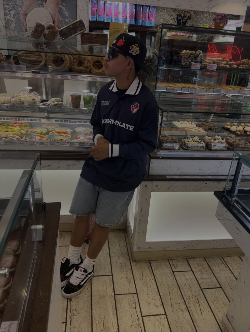 konsiced's tweet photo. We living life https://t.co/l78xoIanVf