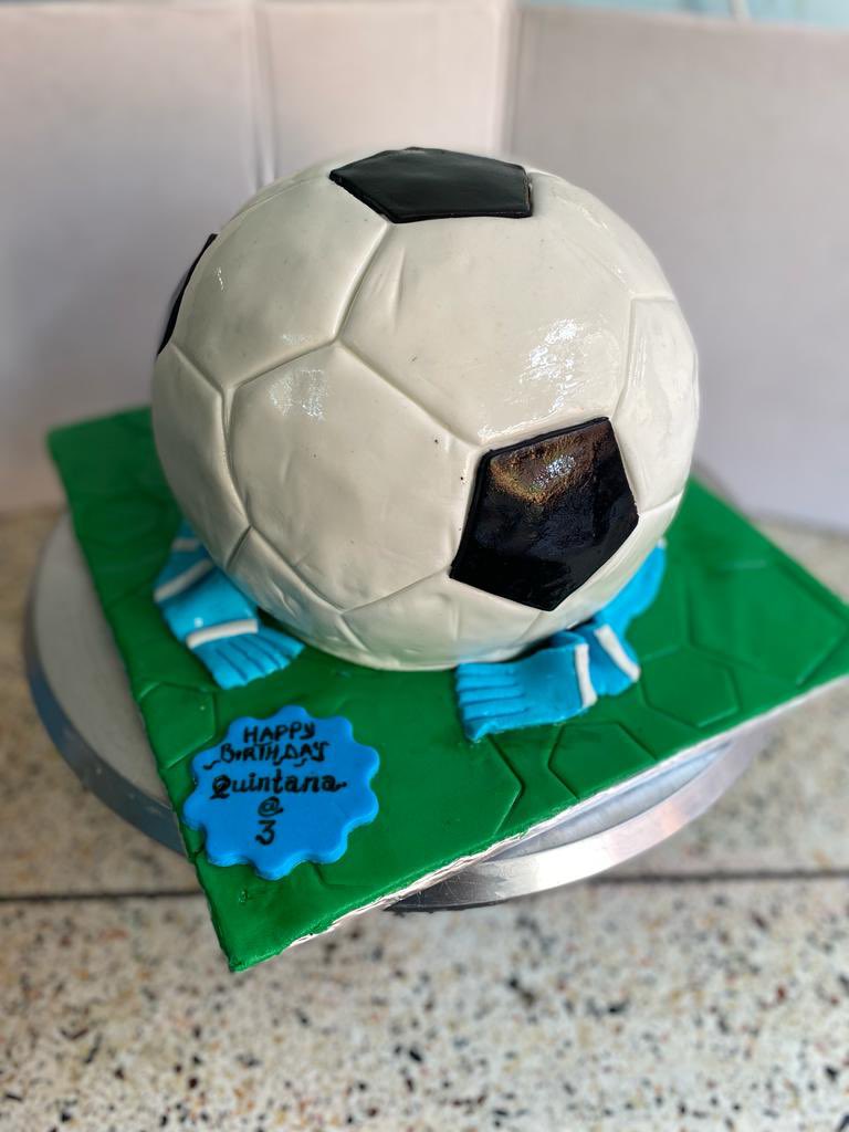As the Premier League is soon starting , create memories with us by orderung those yummy cakes 😋For inquiries , orders and deliveries Dm us or WhatsApp  +256705590590
#WrightBakery
#AcakeForEveryOne