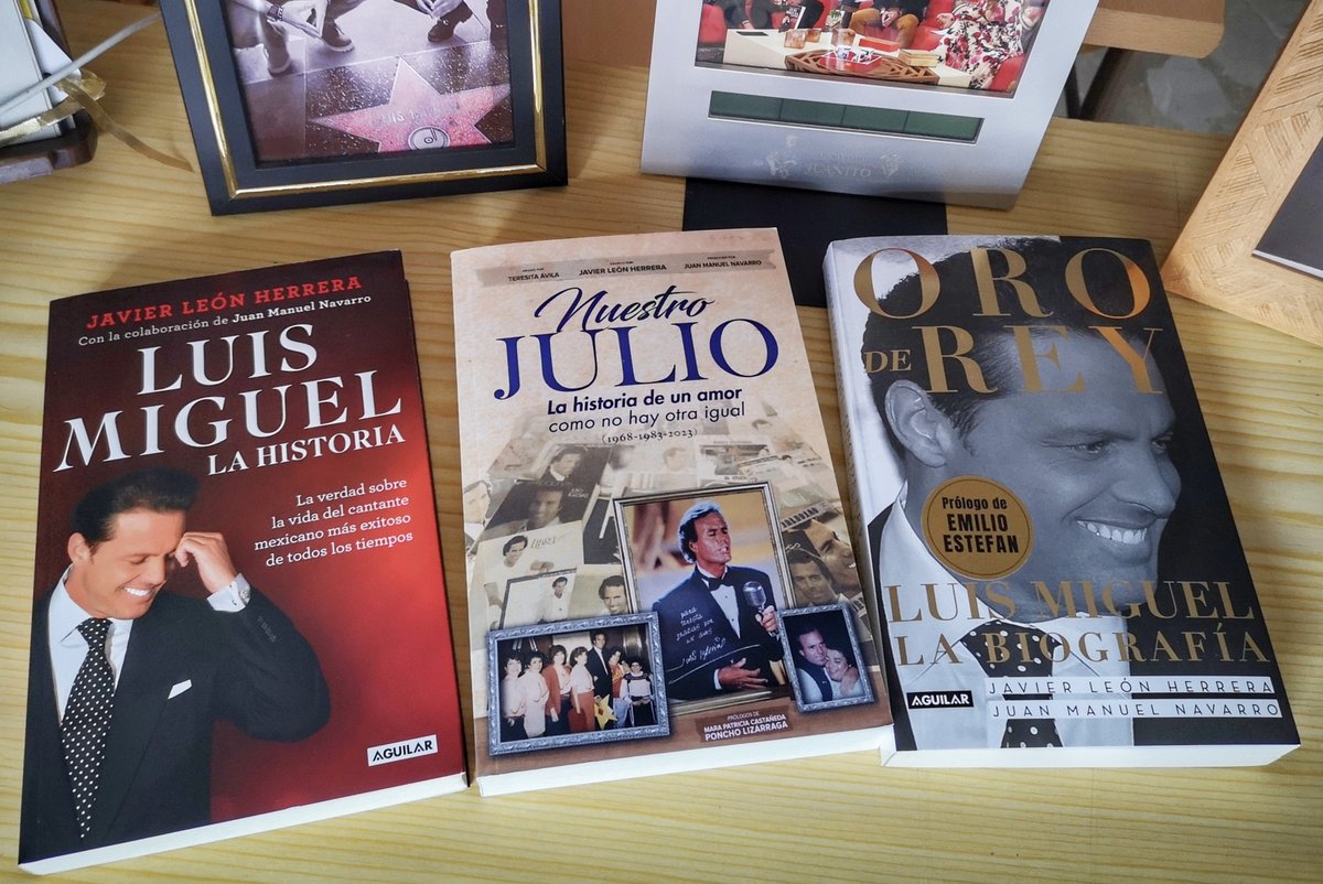 A propósito de julio y agosto y los grandes mitos que el idioma español le ha dado a la música.

"Nuestro Julio", libro recién presentado en EEUU🇺🇸 y la reaparición de Luis Miguel desde la Argentina 🇦🇷 Los encuentras en mi perfil de autor en Amazon 👇

amazon.es/kindle-dbs/ent…