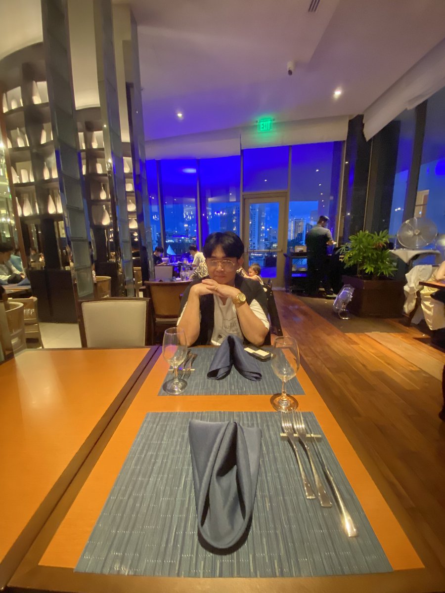 dylonhalina32's tweet photo. Dinner for 2 please.. 🍷

🎶When it’s raining in manila di kaba nilalamig 🎶

📍grand hyatt BGC https://t.co/sba2nyS03w