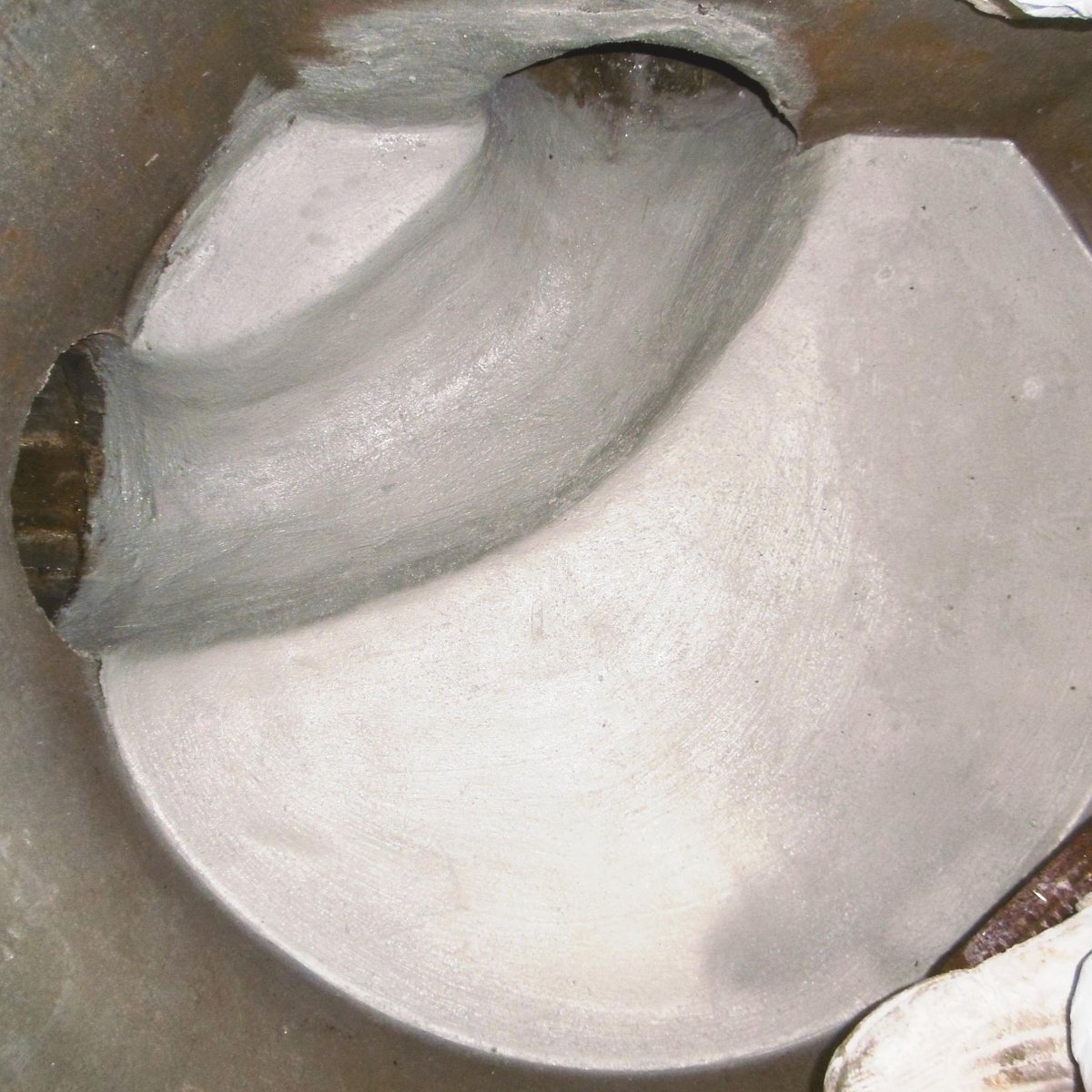 HT_technologie's tweet photo. 🔧🚧 Rebuilding manhole benching?

💡 Introducing our WW-Plastic Modified Mortar! Quickly fixes wastewater damage in <30 mins.

💪 Provides durable adhesion, withstands harsh conditions.

✅ ERGELIT-SBM rebuilds damaged benching, restores structural integrity. https://t.co/5pR3ssItQ4