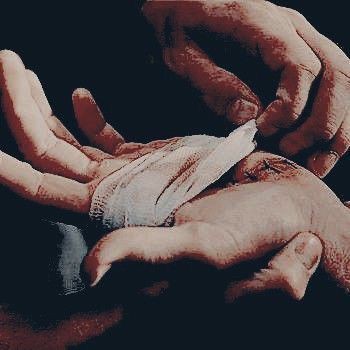 JpMyheart's tweet photo. But Dean was just crushing his pride for Sam💜💜
#SamandDean 
#J2 https://t.co/t7XeG9yf63