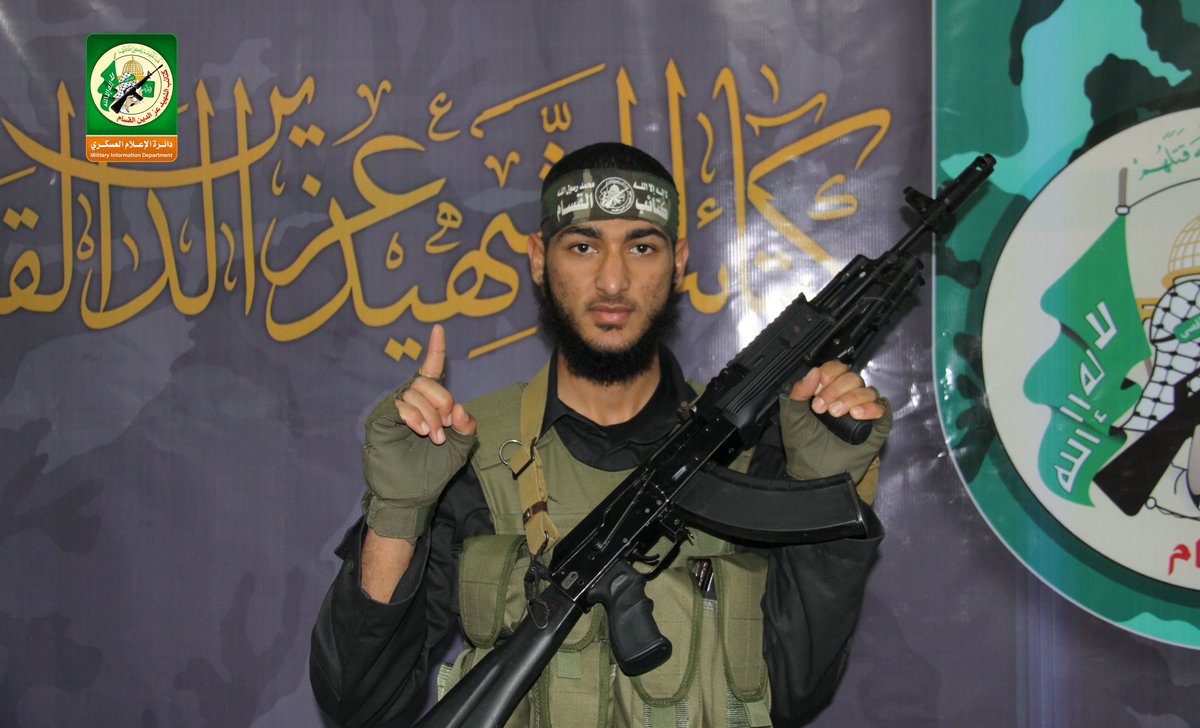 Hakeam_ps1's tweet photo. كتائب القسام 

الشهيد القسامي وليد مسعود أجهز على ضابط الاتصال في القوة الصهيونية ما أدى لانقطاع الاتصال مع قيادة العدو الأمر الذي ساهم في إنجاز مهمة أسر هدار غولدن

- https://t.co/kjgqzuEcy4