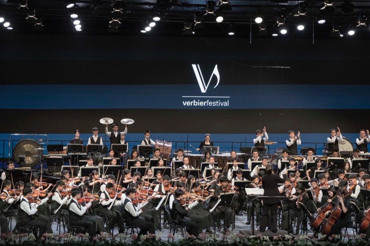 Discover_GZ's tweet photo. On July 27, Guangzhou Symphony Youth Orchestra (#GSYO), whose members are aged 11 to 18, concluded its four-city tour in Europe with a concert in the 30th anniversary celebration of the @VerbierFestival in Switzerland. https://t.co/88ECA5E5zD