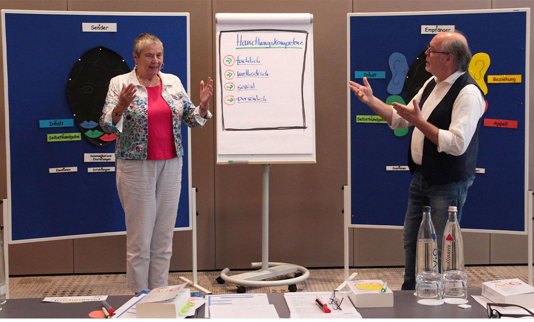 Poko_Institut's tweet photo. Heute zeigen wir euch ein paar Eindrücke aus einem unserer Seminare, welches in der letzten Woche stattfand:
"Fit für den Betriebsratsvorsitz II"

Dieses und ähnliche Seminare findet ihr hier: 👉https://t.co/J7ceQ3Aea8
#Betriebsrat #Seminar #Betriebsratsarbeit https://t.co/doq5sN9lIj
