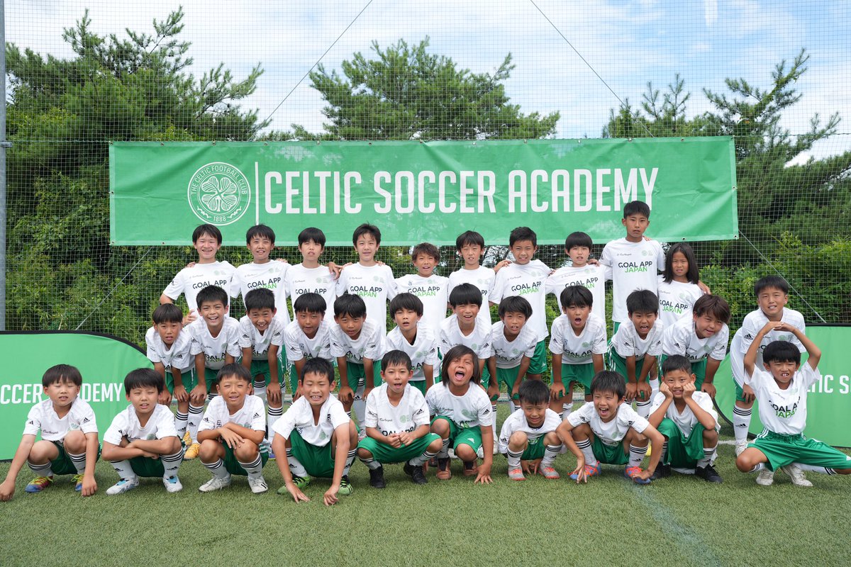 CelticFCJPN's tweet photo. 🍀🇯🇵 神戸でのサッカーキャンプからの写真を数枚！

今回のキャンプでも若く将来が楽しみな才能溢れる子どもたちに出会うことができました！⭐️

残るは岡山と福岡でのキャンプ！🚄 これから待ち受けている新たな出会いにワクワクが止まりません

#CelticFC #GoalAppJapan https://t.co/H14zrxnTX4