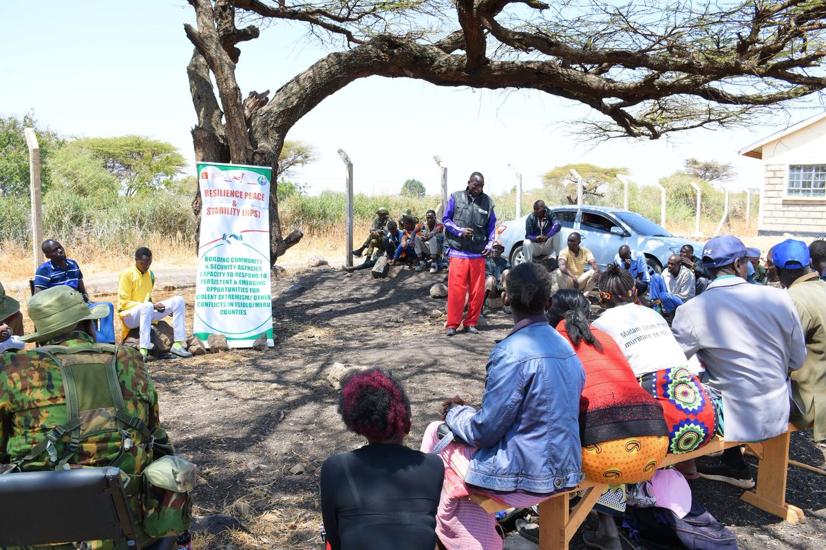 Isiolo_CEED's tweet photo. We convened peace and development dialogue for different communities prone to recurrent conflicts in Mulango belt of Burat ward to devise collective strategies for peaceful coexistence, supported by @denmarkinkenya &amp; @tendasasa https://t.co/jhtekAC4AD