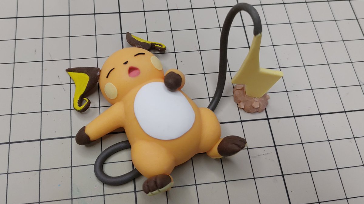 AsobisClay's tweet photo. ライチュウの"しっぽアース寝"が可愛すぎたので、粘土で作ってみました。
 #ポケモンスリープ📷#PokemonSleep📷 https://t.co/1XcNt7QRhc