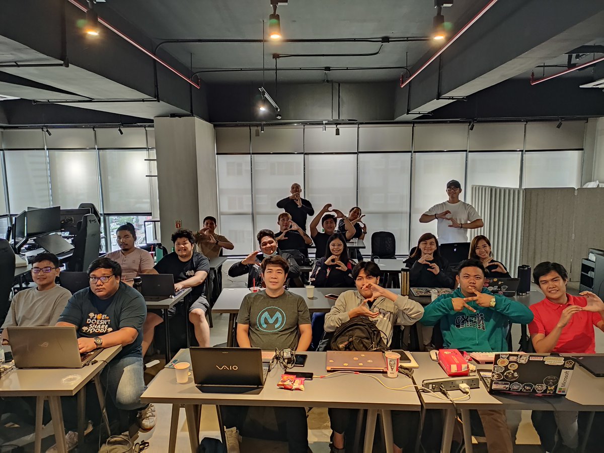 theblokcgroup's tweet photo. 🚀 Intense and unstoppable! Day 2 of Batch 2 Solana Developers Bootcamp rocked! Just look at our participants' determination! They're on a mission! 👀 https://t.co/2XIOG7zG7p