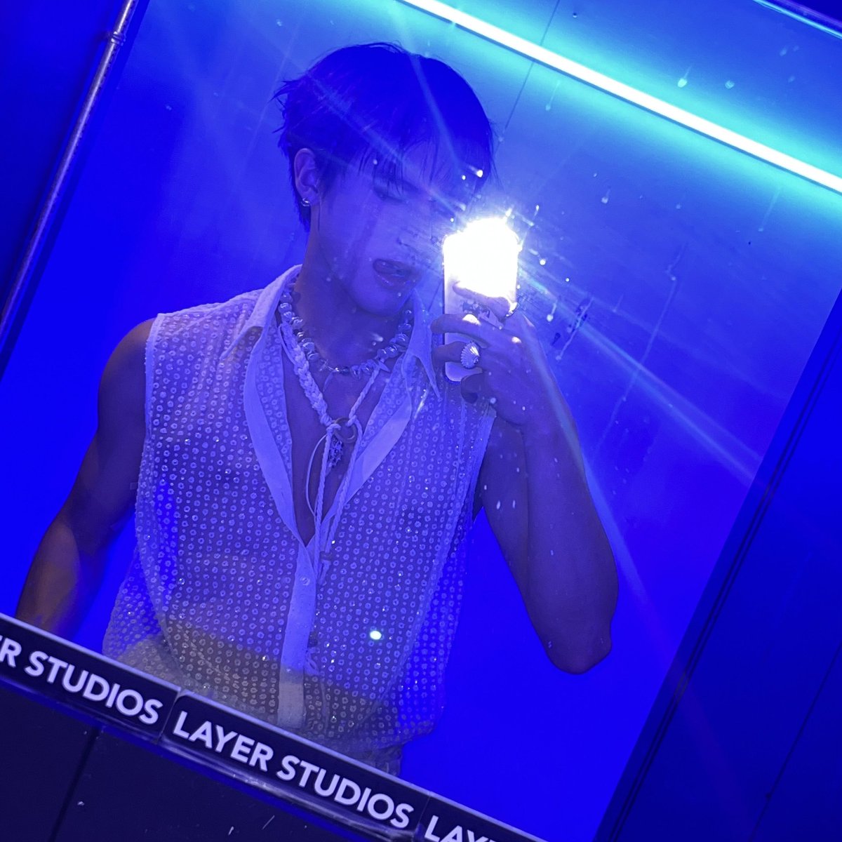 EricFranceTBZ's tweet photo. ¦ TRADUCTION TWITTER ¦

[ERIC] l'été c'est PHANTASY ✨

cr. @WE_THE_BOYZ
fr. @EricFranceTBZ

#THEBOYZ #ERIC https://t.co/hwQjjleovK