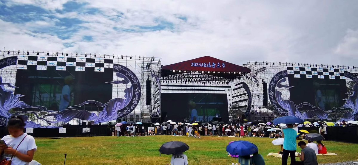 Keep Rocking this Summer!
Complete the Amazing JULANG Music Festival with the #Hirender S3 media server.

#led #rental #audiovisual #av #avsolution #eventTech #playback #mediaserver #videomapping #mapping #event #eventequipment