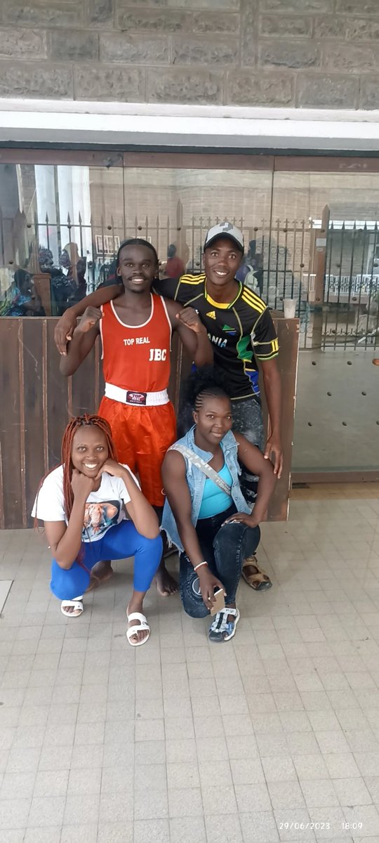 BrendaAmina3's tweet photo. SUBSCRIBE TO THIS YOUTUBE CHANNEL LINK 👇
https://t.co/adbtqLR8wi
#mkfoundationkenya 
#masterkayoti 
#fansofkayoti 
#kenyaboxing 
#Kenya 
#jerichoboxingclub 
#dandoraboxingclub
#bingwakayoti 
#esenyurt 
#Ashes2023 https://t.co/yq0EdyPtuj