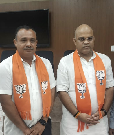 PriYunus's tweet photo. गुजरात भारतीय जनता पार्टी के माननीय महामंत्री एवं कुशल संगठनकर्ता मा.श्री रत्नाकर जी को गुजरात भाजपा संगठन के महामंत्री(संगठन) के रूप में सफलतापूर्वक 2 (दो) साल पूर्ण करने पर हार्दिक बधाई,शुभकामनाए।
प्रि.युनुस मनसुरी (अध्यक्ष, बनासकांठा जिला भाजपा अल्पसंख्यक मोर्चा) https://t.co/6wmcrOac8C