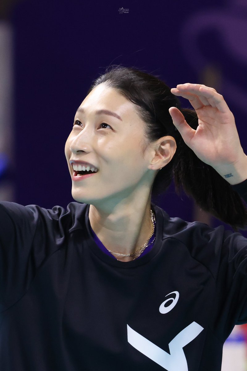 AsAlwaysMyMuse's tweet photo. 230730 

히히연콩🤗

#김연경 #Kimyeonkoung
#金軟景 #キムヨンギョン
@kimyk10 https://t.co/6ApMZG8ASA