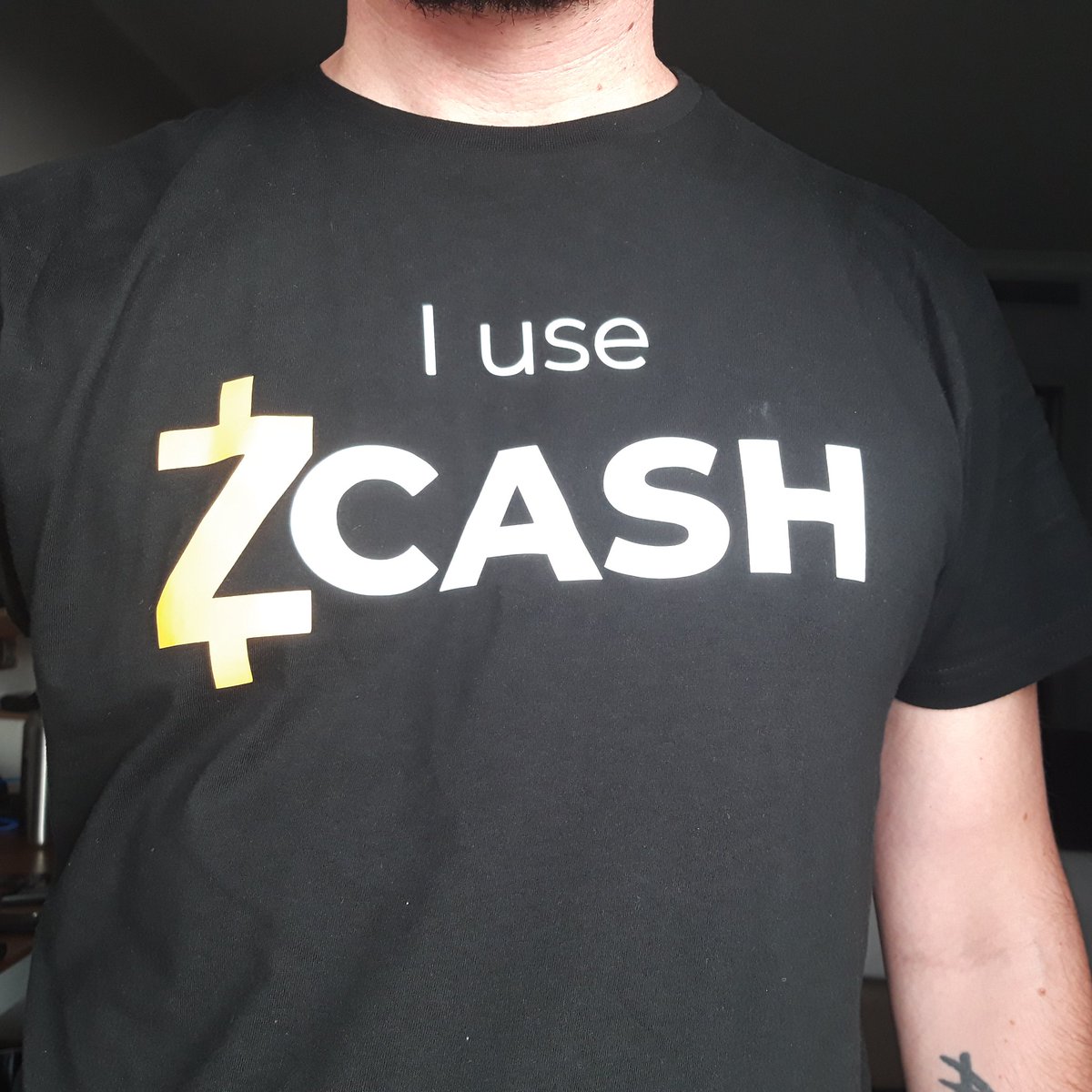 ZkAv_Club's tweet photo. Are you at #Zcon4 and wishing you had the coolest Zcash shirts?
Find @AuraBritoSM and @gordonesroo (or me) to get what you want!
Yes, you can pay with Zcash!
@ZcastEsp @zcash @ZcashFoundation #Zcash $ZEC https://t.co/QoxGHRxYka