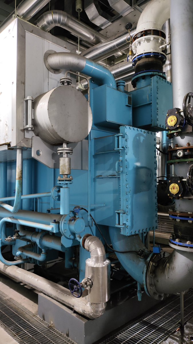 Alicia9961206's tweet photo. #HopeDeepblue Typical project reference.
During #cooling season, our service team start project patrol to different cities for maintenance. The following 2 unit #Steam #AbsorptionChiller are installed in a #PowerPlant to provide #cooling for electric room and #AC.#VaporAbsorption https://t.co/8tT5GByzDl