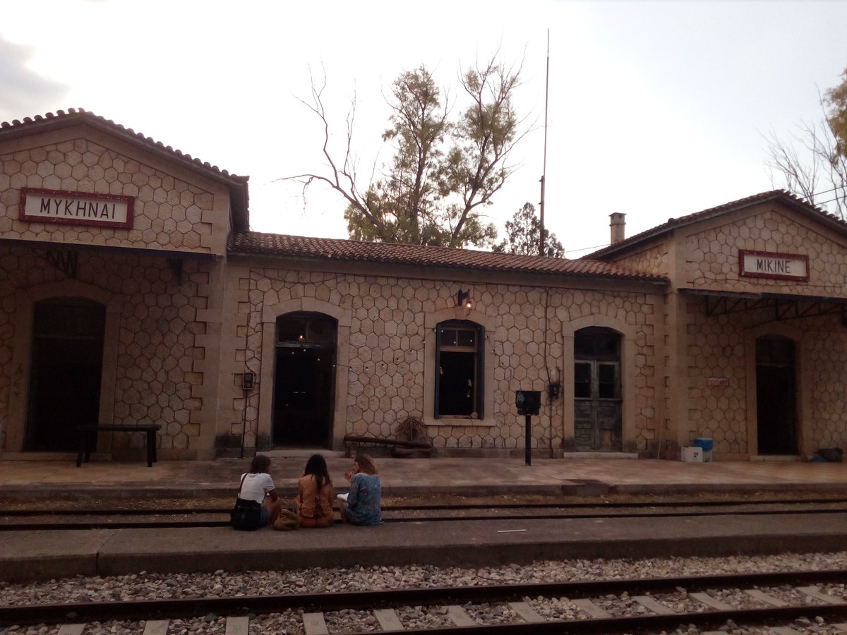 wisefourcompany's tweet image. An unforgettable experience at the #FichtiArtFestival 2023! 
The old train station of Fichtia, in Mikines, was an inspiring canvas of art as #Wisefour took center stage with a presentation of the #ENVISION #CENTAUR #EMPACT Projects!
Looking forward to see you again next year!