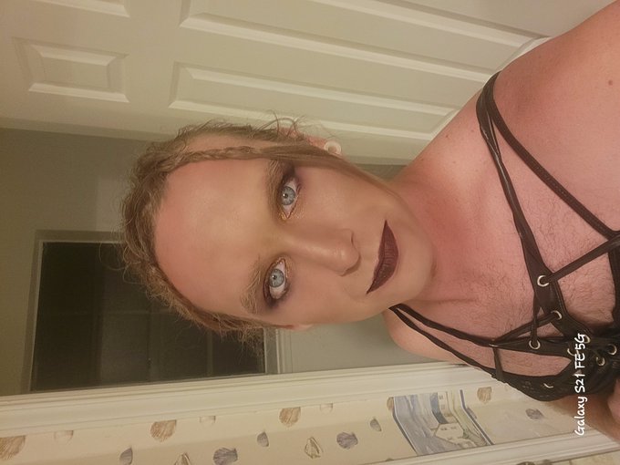 Here's to being verified 🥰🥰😘check out my pornhub🥺 and my dms are always open for your dirty pics🤤😍 https://t<a href="/tag/lingerie"class="tags"><span>#lingerie</span></a><a href="/tag/dildo"class="tags"><span>#dildo</span></a><a href="/tag/crossdesser"class="tags"><span>#crossdesser</span></a>