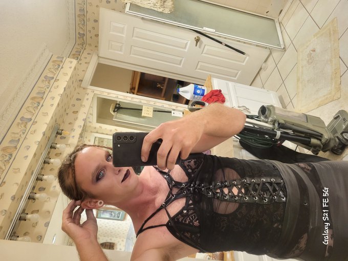 Here's to being verified 🥰🥰😘check out my pornhub🥺 and my dms are always open for your dirty pics🤤😍 https://t<a href="/tag/lingerie"class="tags"><span>#lingerie</span></a><a href="/tag/dildo"class="tags"><span>#dildo</span></a><a href="/tag/crossdesser"class="tags"><span>#crossdesser</span></a>