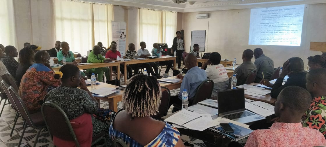 egbe_louis's tweet photo. @WHOLiberia supporting the MOH & NPHIL to roll out a dedicated HS tabletop SimEx package at the sub national level. Strengthening #healthservicedelivery & #communityhealth systems is pivotal to building HS resilience in Liberia.
@Sirgai @bolongei_moses https://t.co/E73ybQIekw