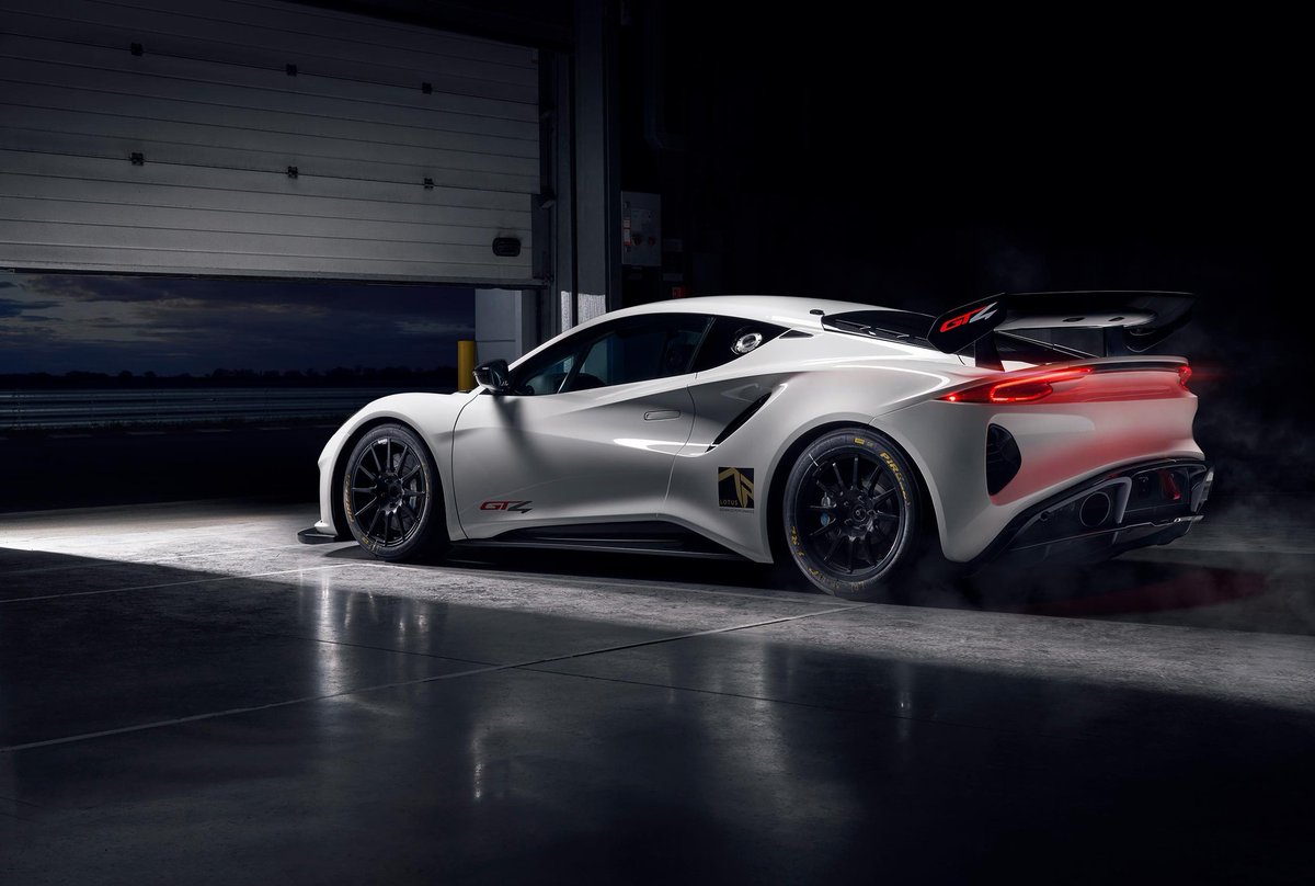 Ladies and gentlemen, hold on to your seats, because we have an absolute gem to talk about today - the EMIRA GT4! This beauty pays homage to the legendary Lotus icons of the past, and let me tell you, it's a ride that's truly "For the drivers.
#lotuscars  #lotus  #EMIRAGT4