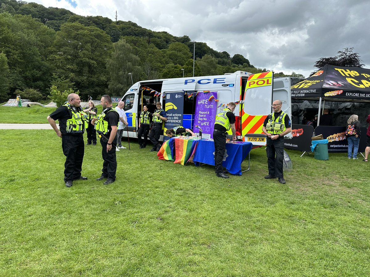 Calderdale Hate Crime (@wyp_cdhatecrime) on Twitter photo What a fantastic day on Saturday <a href="/appyvalleypride/">Happy Valley Pride</a>
The local NPT team supported by the British Transport Police and Early intervention attended the event and handed out information on hate crime, crime prevention and support services. What a fantastic day on Saturday <a href="/appyvalleypride/">Happy Valley Pride</a>
The local NPT team supported by the British Transport Police and Early intervention attended the event and handed out information on hate crime, crime prevention and support services.